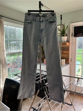 H&M Light Blue Denim Jeans - Straight Cut